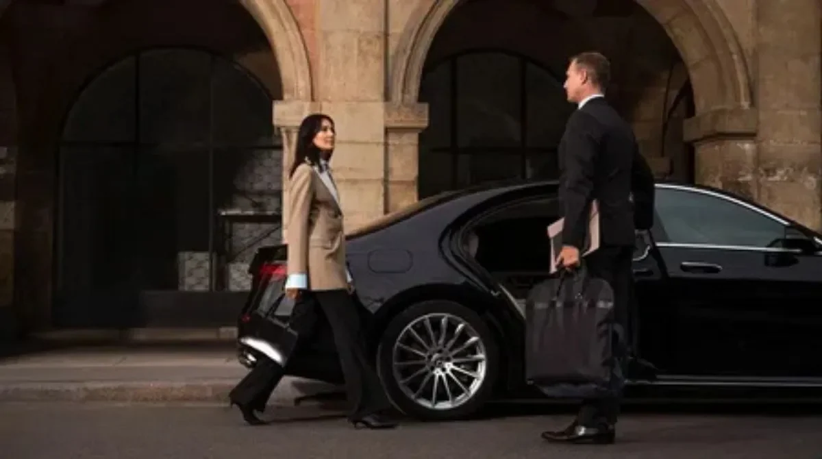 Chauffeur Limo Service